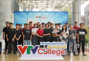 VTV College: Tân sinh viên khóa 19 háo hức ngày nhập học